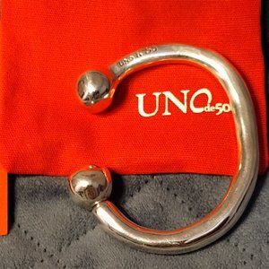 Uno de 50 Silver Bangle Bracelet NWT